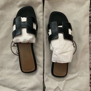 Hermes Oran sandal